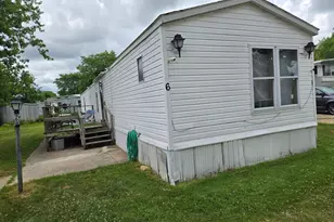 6 Churchill Dr, Coal City, IL 60416 - Photo 1