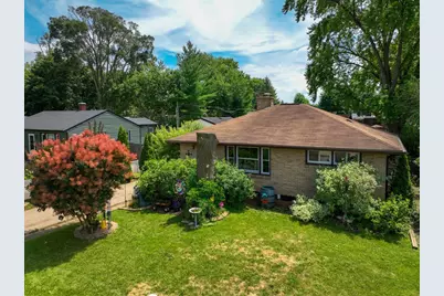 511 Crystal Avenue, South Elgin, IL 60177 - Photo 1