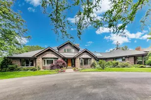 1710 Devonshire Ln, Lake Forest, IL 60045 - Photo 1