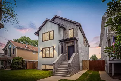7635 W Balmoral Avenue, Chicago, IL 60656 - Photo 1