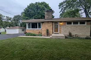 1906 Green Bay Rd, Zion, IL 60099 - Photo 1