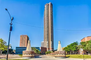 3660 N Lake Shore Dr, Chicago, IL 60613 - Photo 1