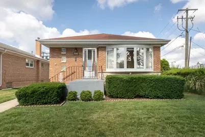 7540 N Nora Avenue, Niles, IL 60714 - Photo 1