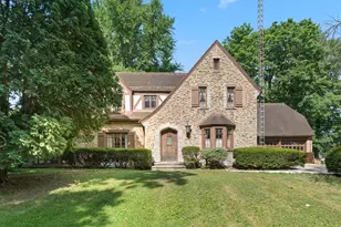 1046 N 7th St, Rochelle, IL 61068 - Photo 1