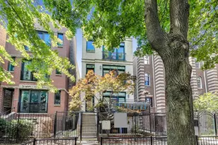 2145 W Crystal St, Chicago, IL 60622 - Photo 1