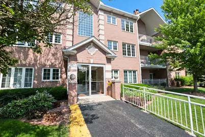 11545 Settlers Pond Way #2A, Orland Park, IL 60467 - Photo 1