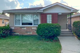 7614 N Neva Ave, Niles, IL 60714 - Photo 1