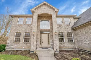 39W027 Dean St, Saint Charles, IL 60175 - Photo 1