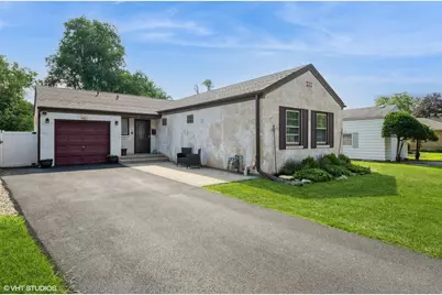 247 Tioga Avenue, Bensenville, IL 60106 - Photo 1