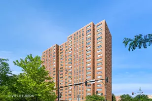 2909 N Sheridan Rd, Chicago, IL 60657 - Photo 1