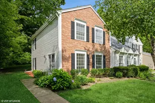 36 Bright Oaks Cir, Cary, IL 60013 - Photo 1