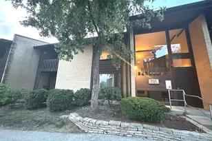 6156 Knoll Way Dr, Willowbrook, IL 60527 - Photo 1