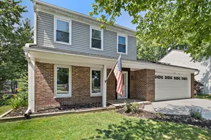 1479 Exeter Ct, Hoffman Estates, IL 60010 - Photo 1