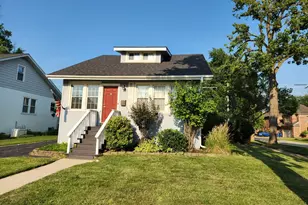 661 S Swain Ave, Elmhurst, IL 60126 - Photo 1