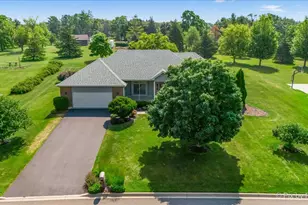 971 Teton Dr, Woodstock, IL 60098 - Photo 1