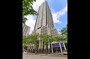 1122 N Clark St, Chicago, IL 60610 - Photo 1