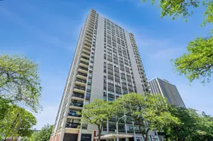 1455 N Sandburg Terrace, Chicago, IL 60610 - Photo 1