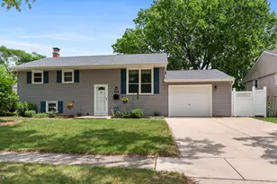 509 Waverly Ave, Streamwood, IL 60107 - Photo 1