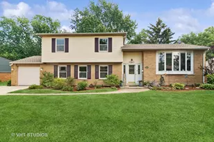 1501 E Dorothy Dr, Palatine, IL 60074 - Photo 1