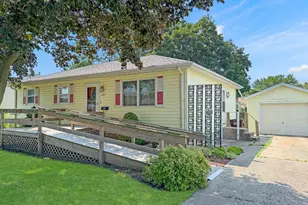 207 Southview Dr, Rochelle, IL 61068 - Photo 1