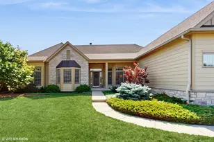 870 Legacy Ridge, Algonquin, IL 60102 - Photo 1