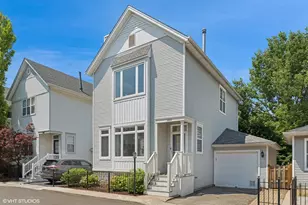 2845 N Wolcott Ave, Chicago, IL 60657 - Photo 1