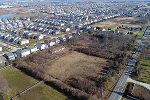 2425 W Wolfs Crossing Rd, Oswego, IL 60543 - Photo 1