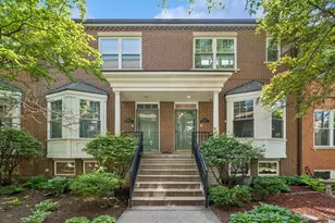 250 W Scott St, Chicago, IL 60610 - Photo 1