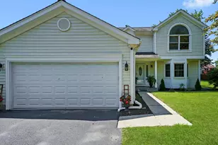 1240 Colorado Ave, Aurora, IL 60506 - Photo 1