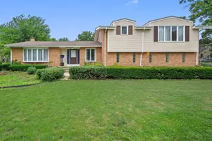 1106 East North Path, Wheaton, IL 60187 - Photo 1