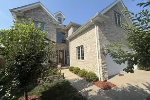 114 E 56th St, Westmont, IL 60559 - Photo 1