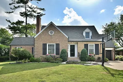 466 S Stratford Avenue, Elmhurst, IL 60126 - Photo 1