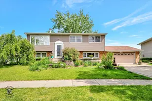 7707 Bristol Ln, Tinley Park, IL 60477 - Photo 1