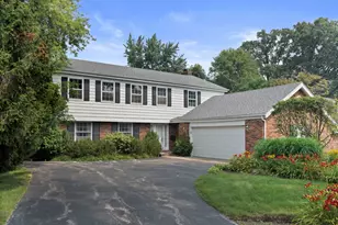 1458 Berkley Ct, Deerfield, IL 60015 - Photo 1