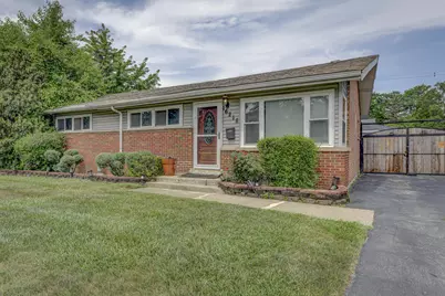 16218 Sussex Court, Markham, IL 60428 - Photo 1