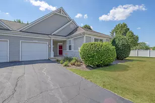 2559 Lincoln Park Ct, Crest Hill, IL 60403 - Photo 1