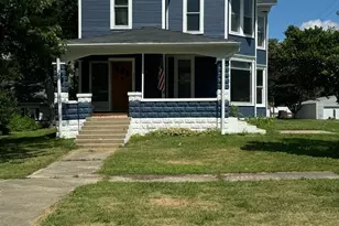 355 N 5th St, Sheldon, IL 60966 - Photo 1