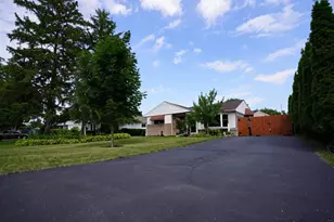 2304 Jay Ln, Rolling Meadows, IL 60008 - Photo 1