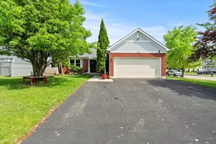 21016 Longmeadow Dr, Crest Hill, IL 60403 - Photo 1