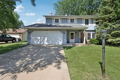 32 Woodridge Lane, Streamwood, IL 60107 - Photo 1