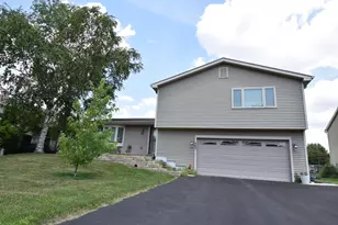 963 E Castlewood Ln, Bartlett, IL 60103 - Photo 1