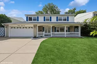 9061 Primrose Ln, Hickory Hills, IL 60457 - Photo 1