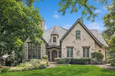 31 Oak Street S, Hinsdale, IL 60521 - Photo 1