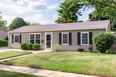 1614 E Dresser Road, Dekalb, IL 60115 - Photo 1
