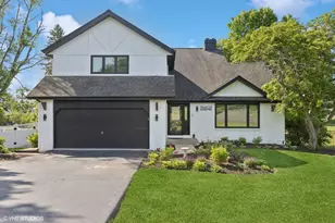 9N909 Koshare Trail, Elgin, IL 60124 - Photo 1