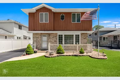 9607 Marion Avenue, Oak Lawn, IL 60453 - Photo 1