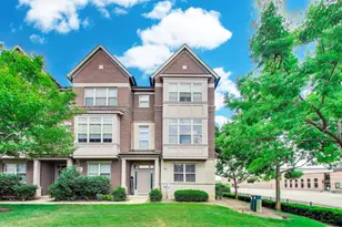 301 Alpine Springs Dr, Vernon Hills, IL 60061 - Photo 1