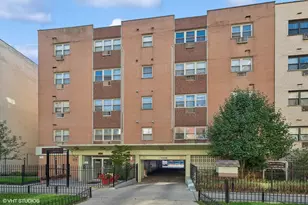 5950 N Kenmore Ave, Chicago, IL 60660 - Photo 1