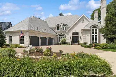 724 S Garfield Street, Hinsdale, IL 60521 - Photo 1