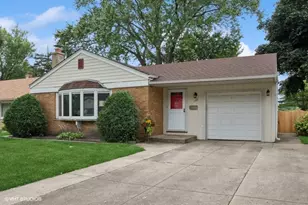 1052 Alfini Dr, Des Plaines, IL 60016 - Photo 1